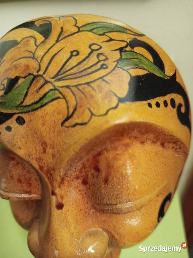Maska rzeżbiona i malowan ręcznie CISZA pochodzi Warszawa