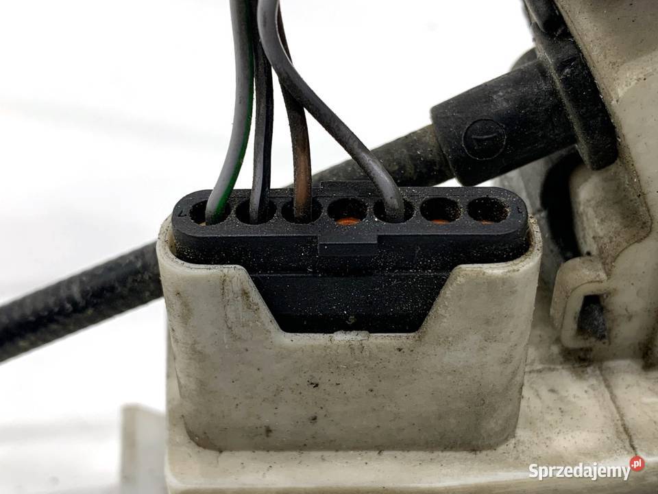 ZAMEK DRZWI PRAWY PRZÓD MERCEDES W245 Hatchback