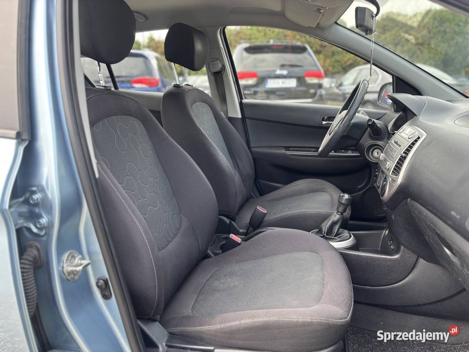 Hyundai i20 2010r GAZ GWARANCJA Paniówki sprzedam