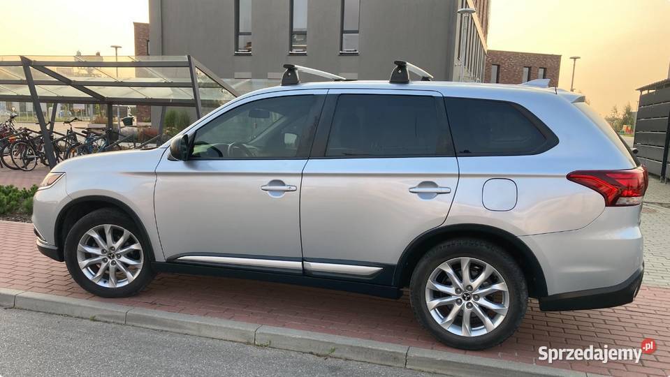 Mitsubishi Outlander pomorskie