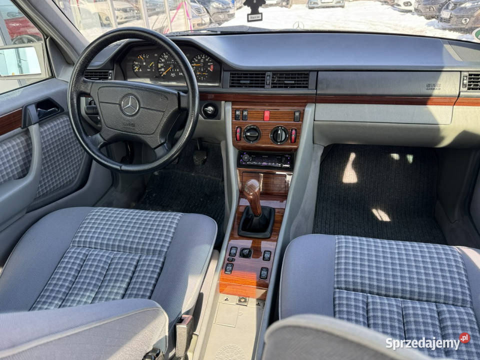 Mercedes E 200 W124 19841997 Mercedes-Benz Chełm Śląski