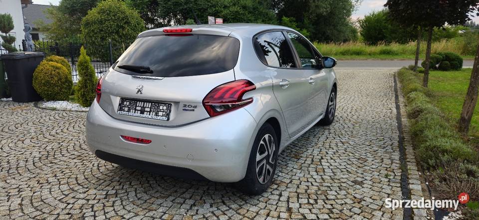 Peugeot 208 12 PureTech zadbany małopolskie