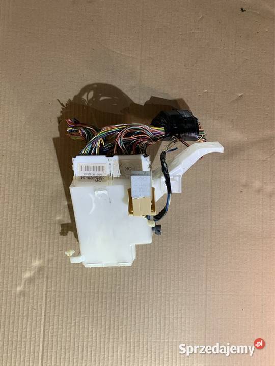 Skrzynka bezpieczników peugeot 107 citroen c1