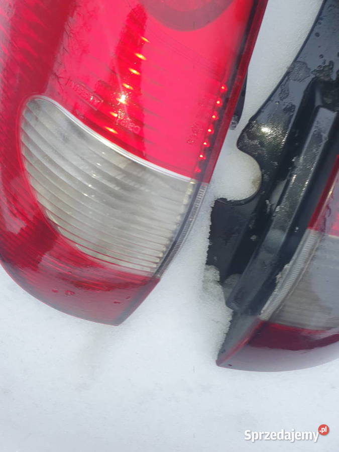 Lampa tylna prawa lewa Nissan Almera Tino Lampy tylne Kraków sprzedam