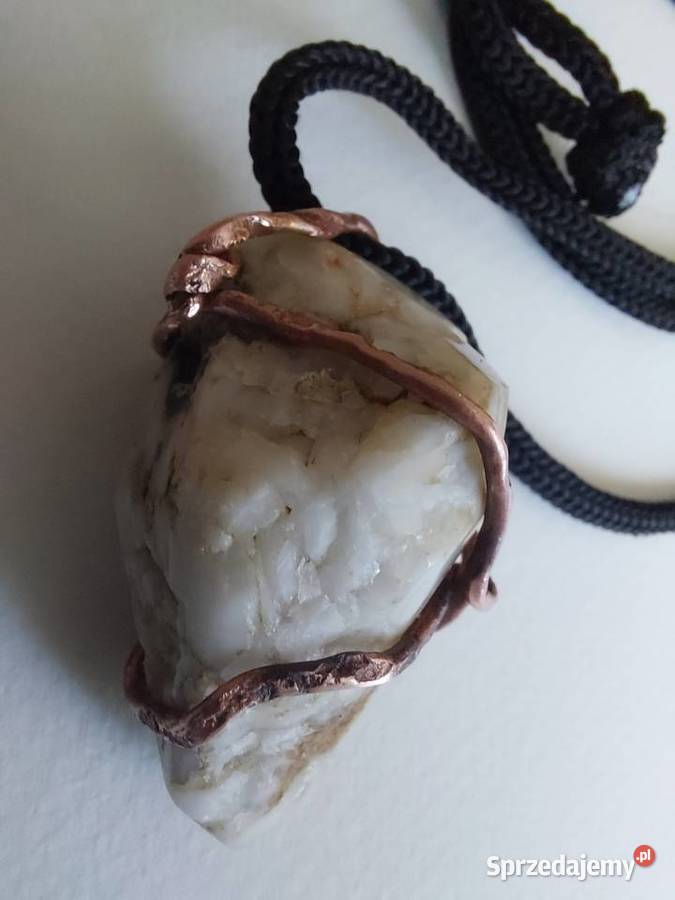 Wisior w klatce z miedzi Węgorzyno