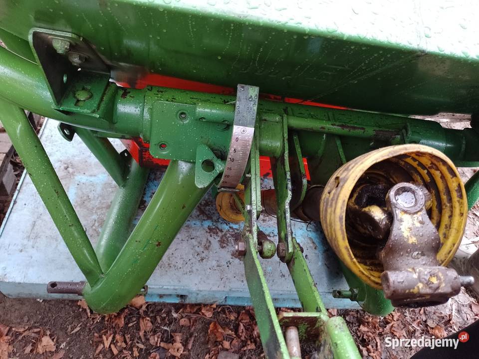 Rozsiewacz 600l diadem Jastrzębia