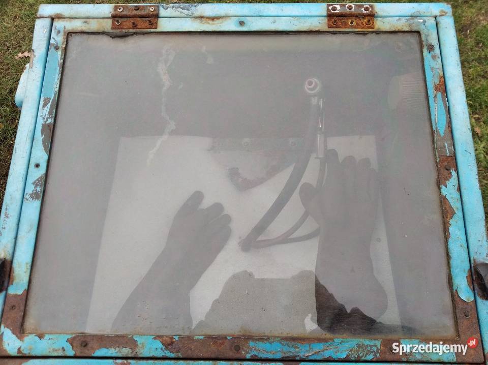 Piaskarka kabinowa 90l Kłomnice