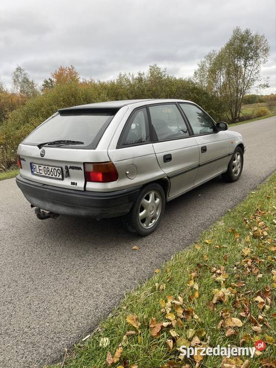 Opel astra 16 benzyna długie opłaty Opel lubelskie Biłgoraj