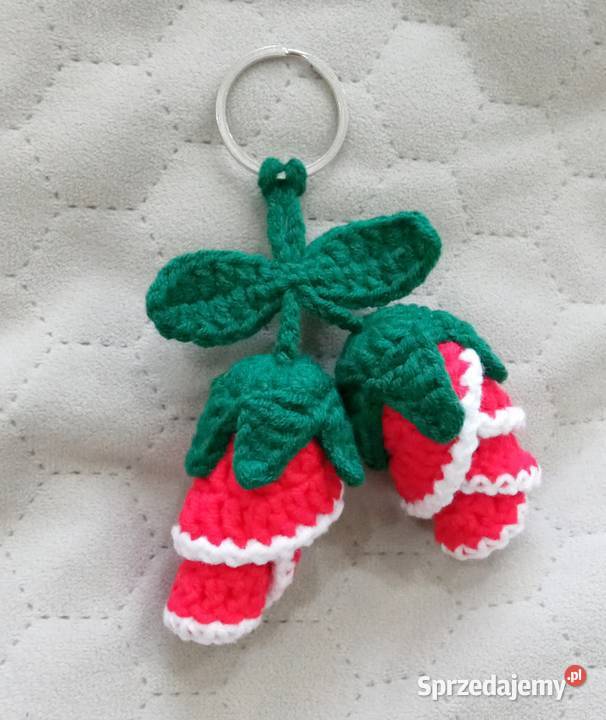 Różyczki wykonane na szydełku brelok do kluczy Łask sprzedam