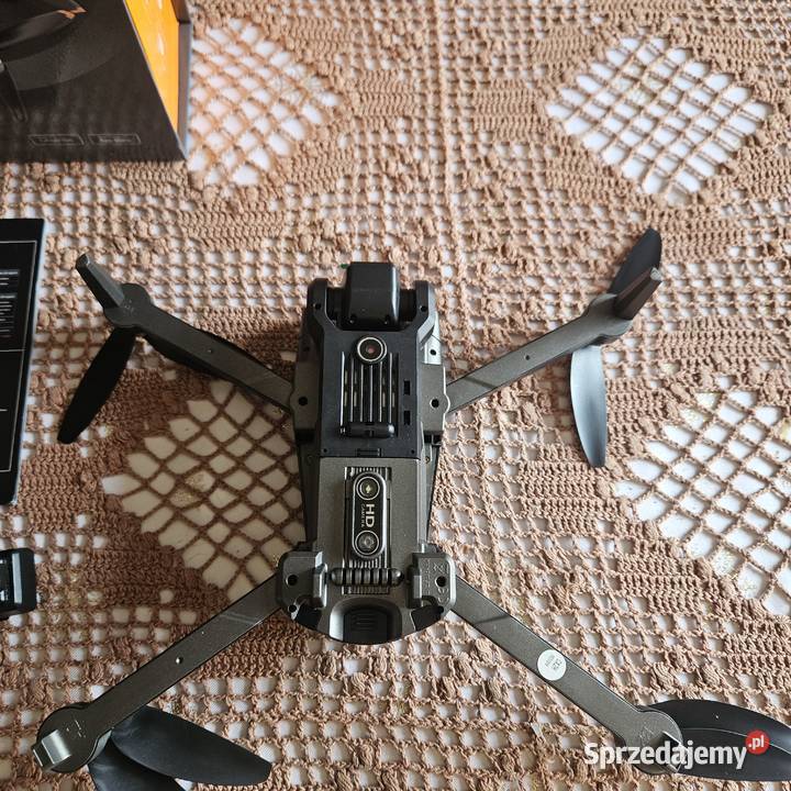 Dron wypasiony nigdy nie używany