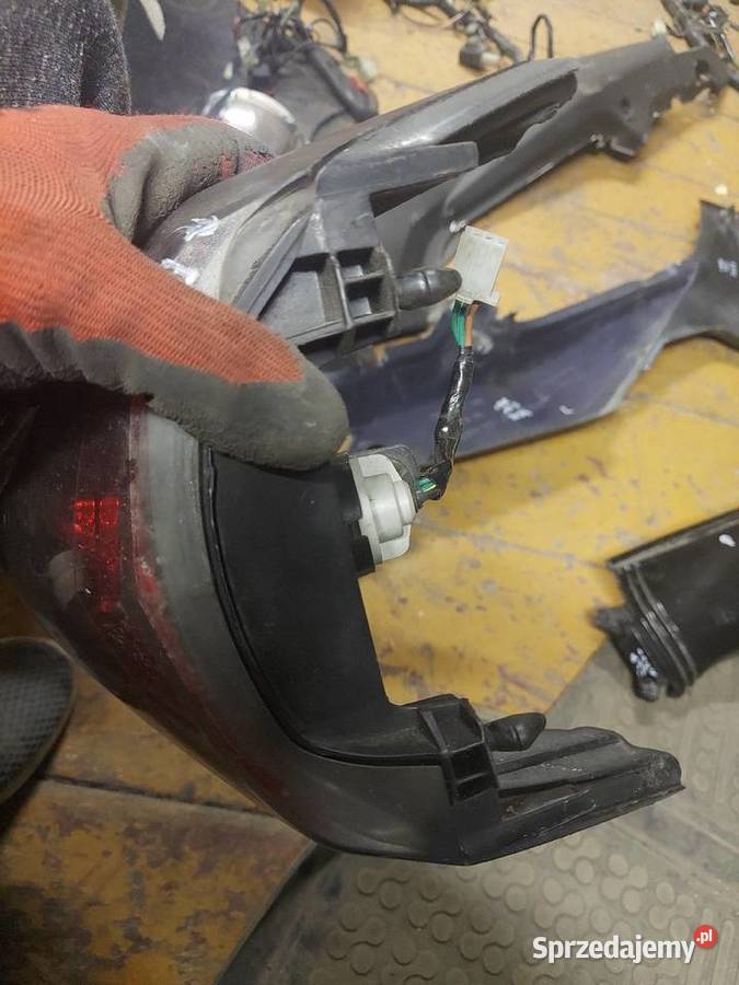 Honda CBR 125 jc34 lampa tył tylna CBR125 jc 34 dolnośląskie Jelenia Góra