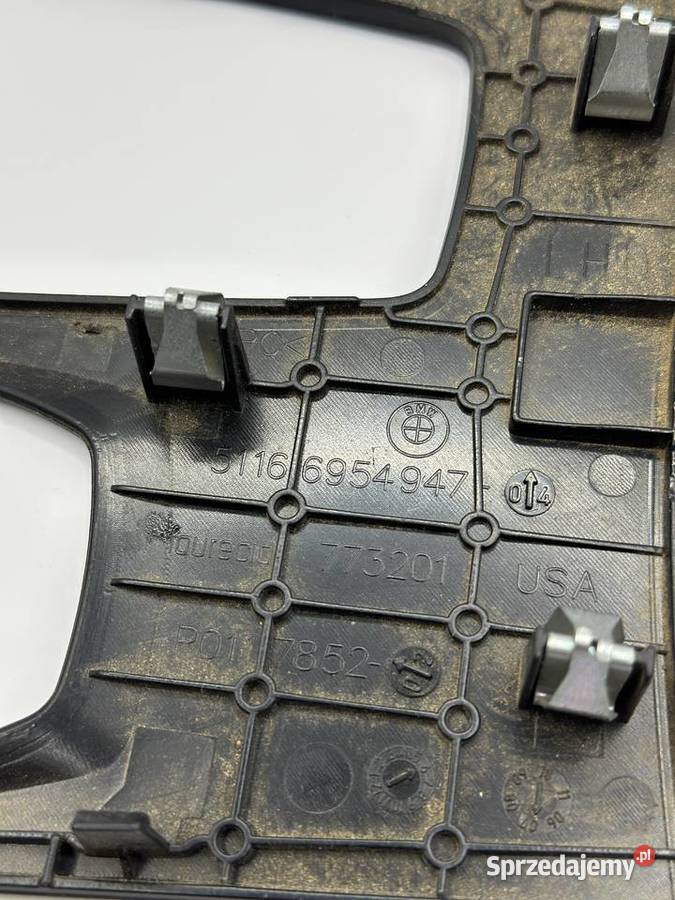 Oslona obudowa lewarka biegów BMW X5 X6 E70 E71 osobowe Pleszew