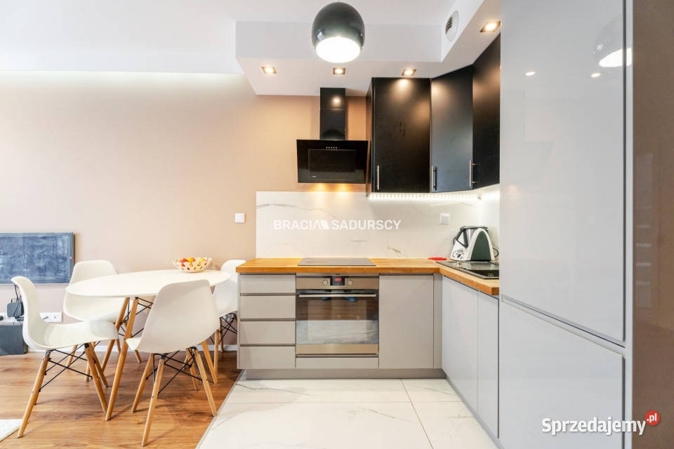 Mieszkanie 6118m2 4 pokojowe Kraków Anny