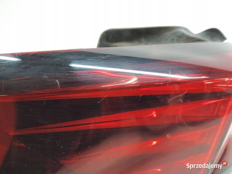 LAMPA TYŁ LEWA EU SEDAN HB 3P0945207 Skoda