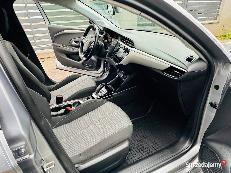 Opel Corsa F 12 Sprzedam Turbo 8 bieg Automat światła do jazdy dziennej