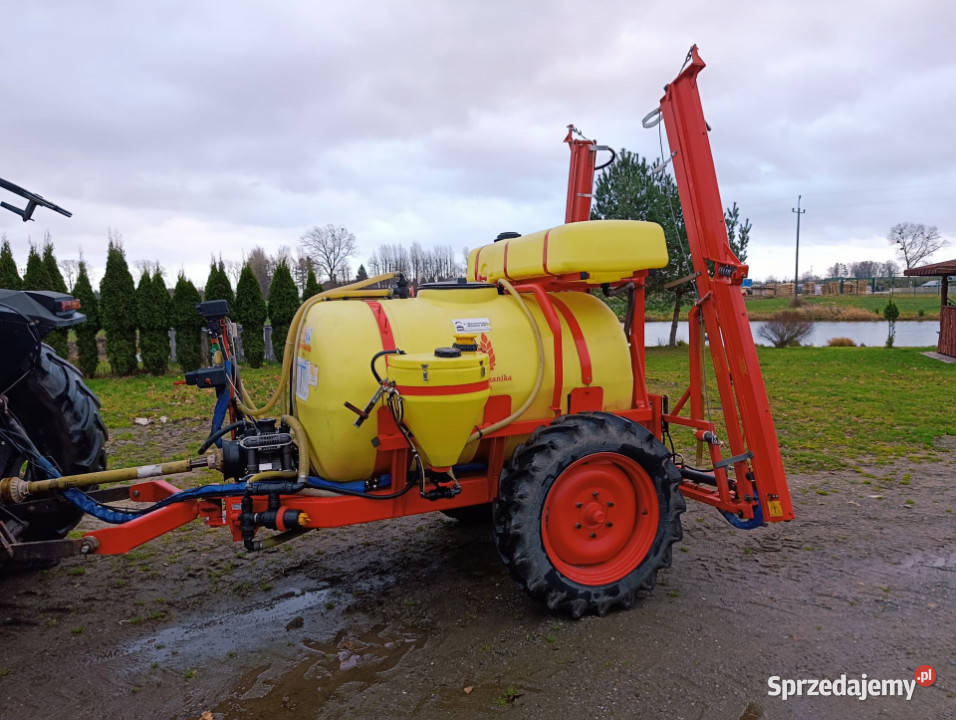 Opryskiwacz zaczepiany AGROMECHANIKA AGS 1500 EN Zaczepiane pomorskie Czarne