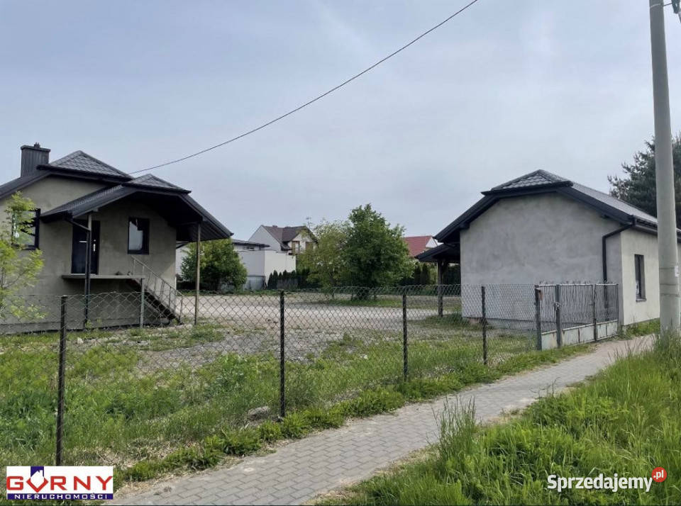 sprzedaży lokalu Gomulin 1780m2 dojazd asfaltowy