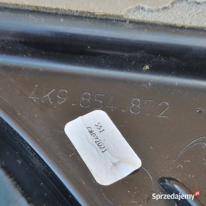 AUDI A6 C8 LISTWA SPOILER KLAPY TYŁ KOMBI PRAWA Bieleń