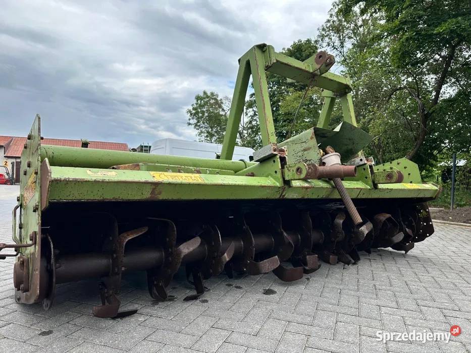 Glebogryzarka CELLI szerokość robocza 305m Janów sprzedam