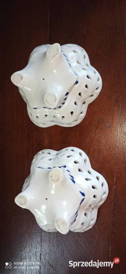 Peterka z białej grubej porcelany Na 3 nóżkach Gdańsk