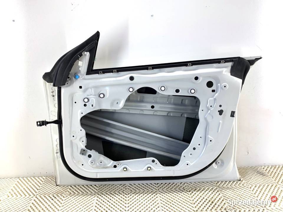 DRZWI PRAWY PRZÓD 300 BMW F44 SportowyCoupe