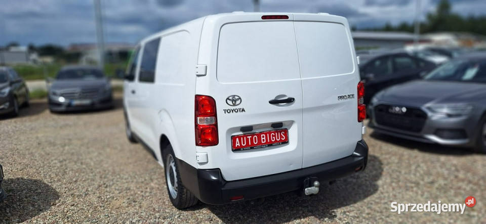 Toyota ProAce brygadówka long 6 osobowy mały ProAce ProAce