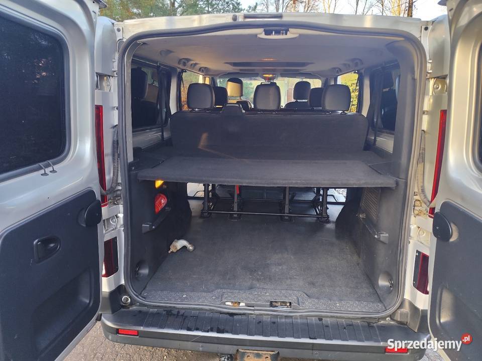 Renault Trafic Vivaro Long 8 osobowy krajowy centralny zamek Trafic Renault Katowice