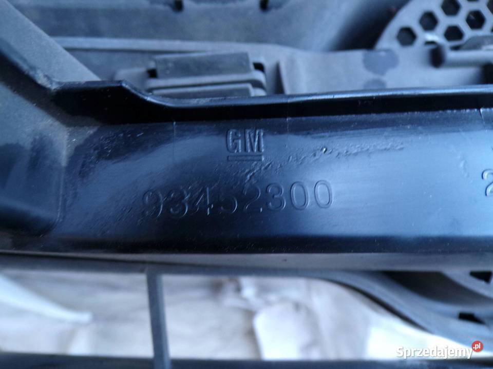 GRILL ATRAPA OPEL VIVARO B 93452300