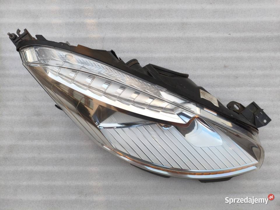 Lampa Prawy Przód Przednia Prawa Citroen C4 osobowe mazowieckie Wyszków