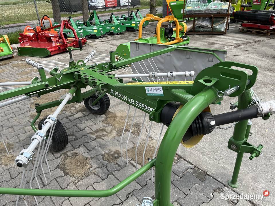 Zgrabiarka karuzelowa 30 m PRONAR Talex Janpol