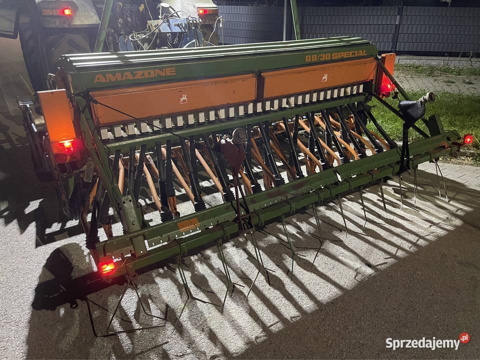 Siewnik AMAZONE D8 SPECIAL 3m łódzkie Wieluń