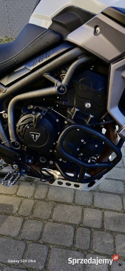 Triumph tiger 800 XCA 1617