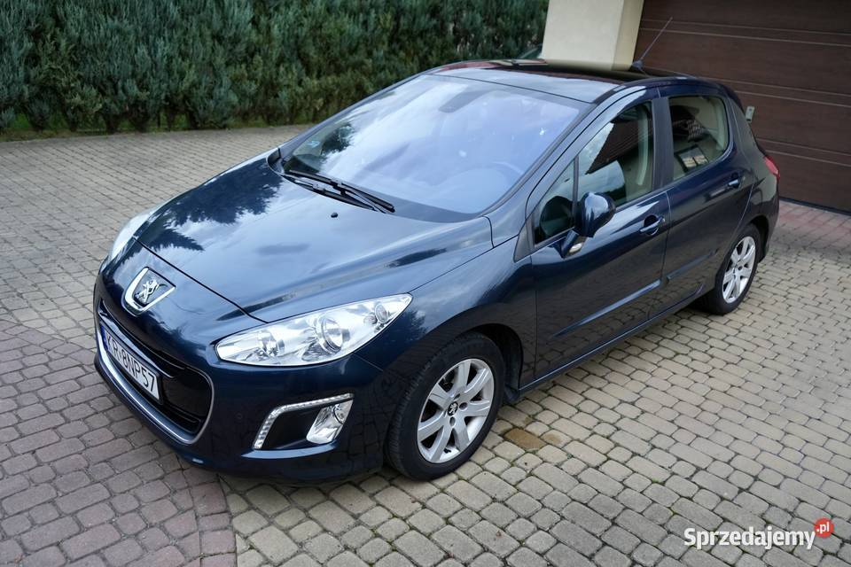 Peugeot 308 lift 2012 super wyposażenie elektrochrom. lusterko wst. Wieliczka sprzedam