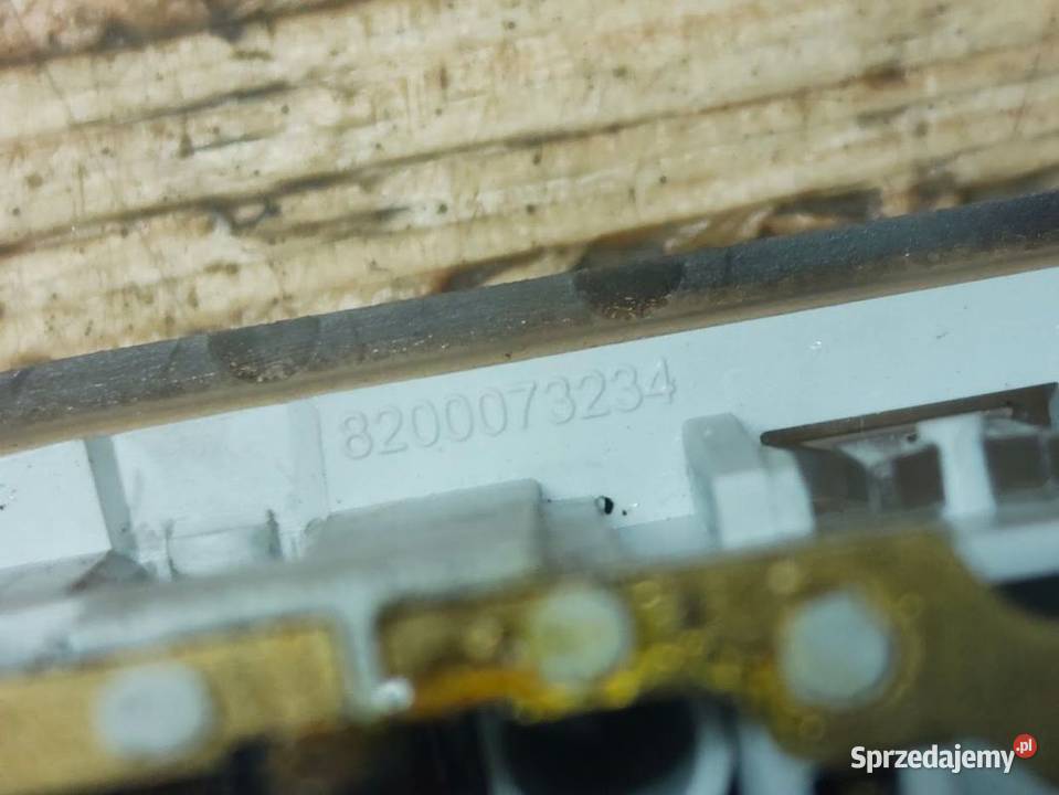 Lampka Oświetlenie Kabiny Renault Megane II Pozostałe Pleszew sprzedam