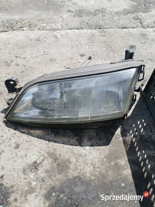 Lampa prawy przód vectra B osobowe śląskie sprzedam