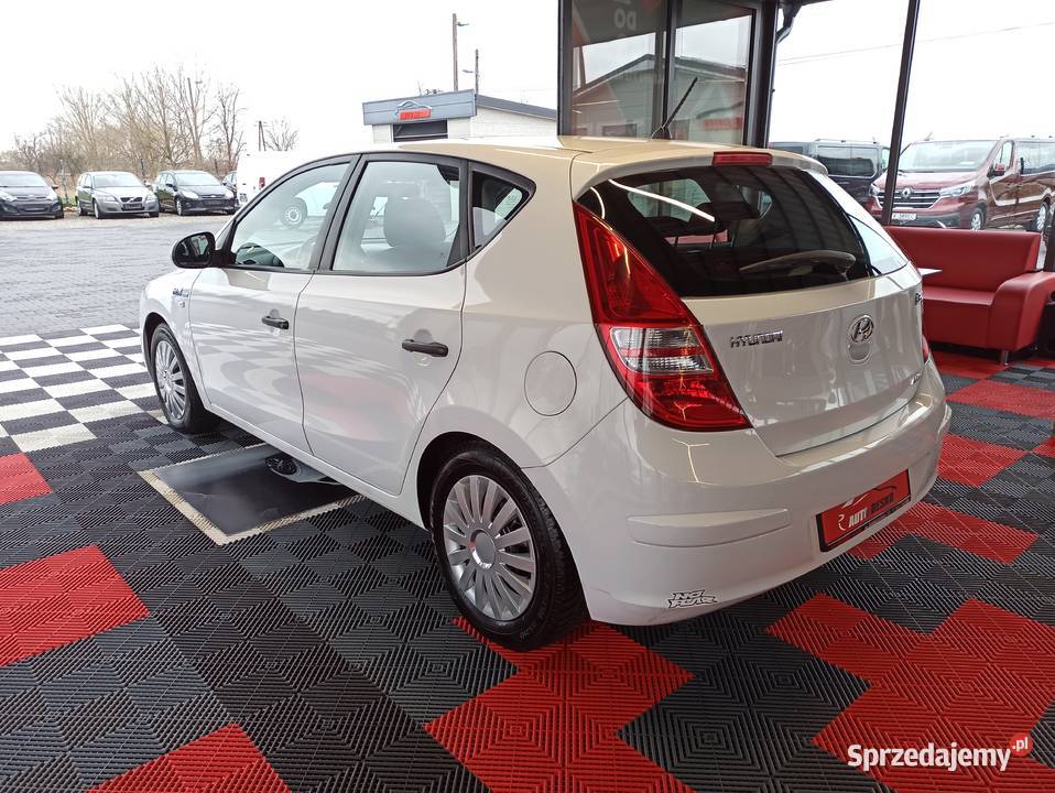 HYUNDAI I30 16 Diesel 2010 r 6 Biegów Stan Zarszyn