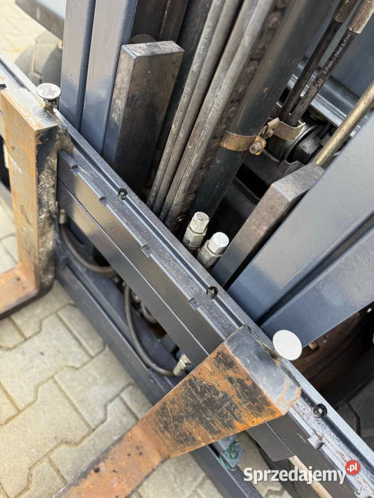 wózek widłowy LINDE H25T01 Triplex 470m kabina Działoszyn