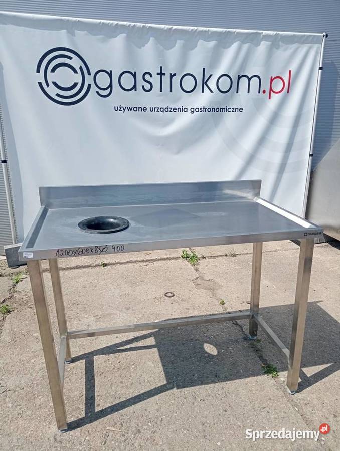 Stół bez półki 1200x600x900 mm z otworem na