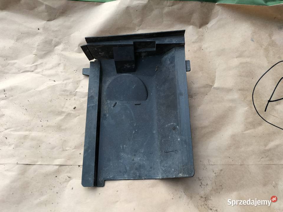 OSŁONA LAMPY PRZEDNIA PRAWA AUDI 80 B4 80B4