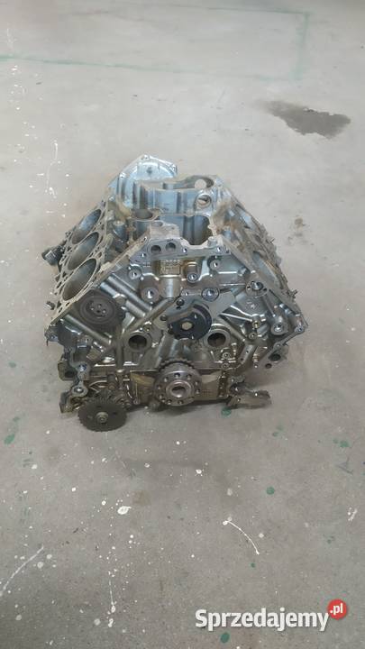 Blok silnika V6 Audi uszkodzony