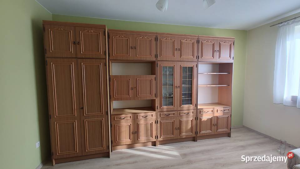 Drewniany regał z PRLu Ujrzanów