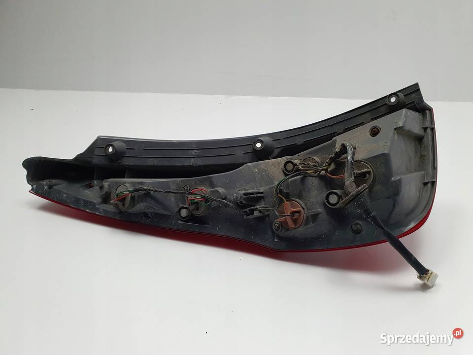 LAMPA PRAWA Hyundai i30 0712r Kombi TYLNA prawy