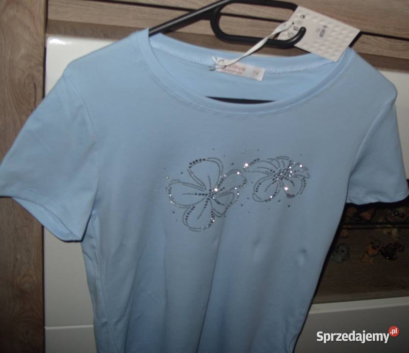 bluzeczka Baby BlueEBELIEVE cyrkoniowe kwiatki r Topy i koszulki sprzedam