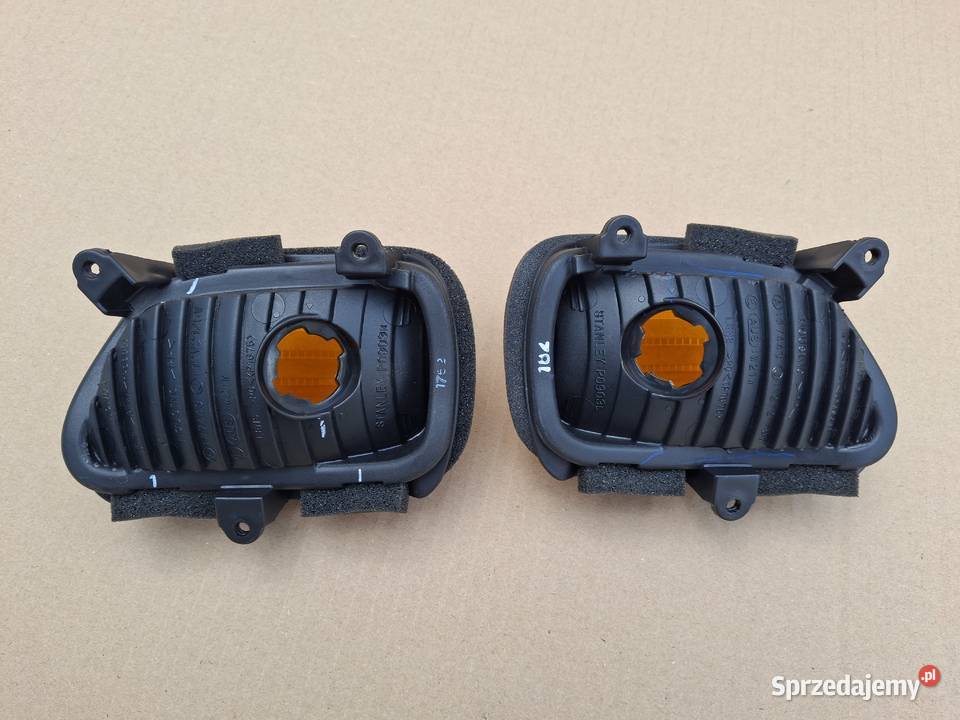 HONDA GL 1800 GOLDWING KIERUNKOWSKAZ LEWY Bieleń