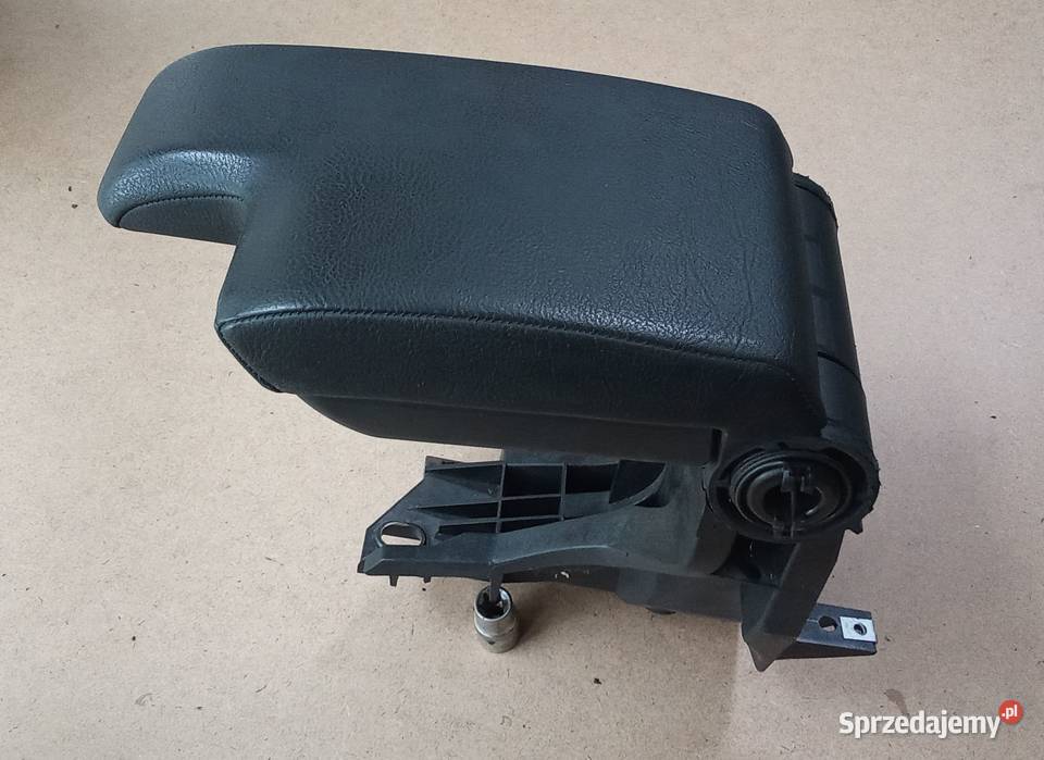 Podłokietnik 8213678 BMW E46 lift osobowe