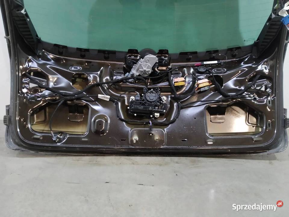 KLAPA TYŁ SZYBA KOMBI Skoda Superb III 2015