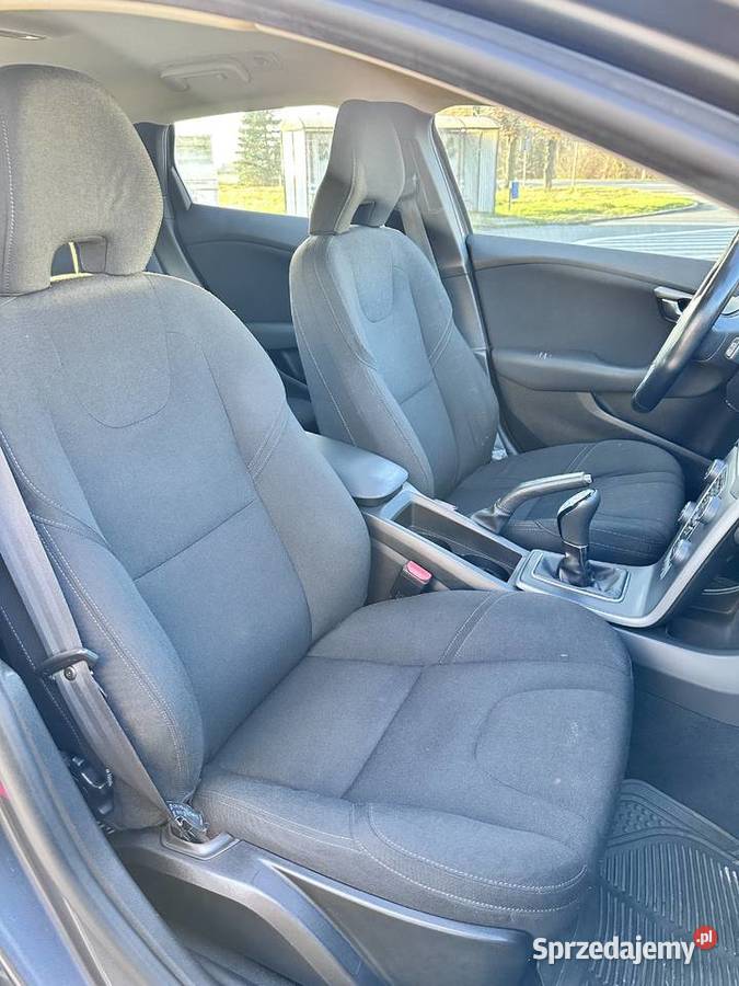 Sprzedam Volvo V40 2014 Belgia manualna dolnośląskie Lubin