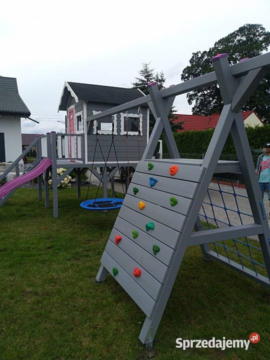 Plac zabaw domek dzieci