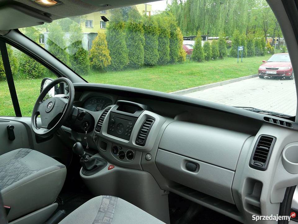 OPEL VIVARO 19 DTI 5 miejsc Holenderka hak Kielce