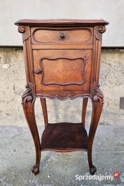 Francuski stolik nocny z marmurem nakastlik